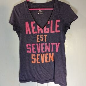 🩷 American Eagle Grey T-shirt pink orange letters V neck Poly cotton M